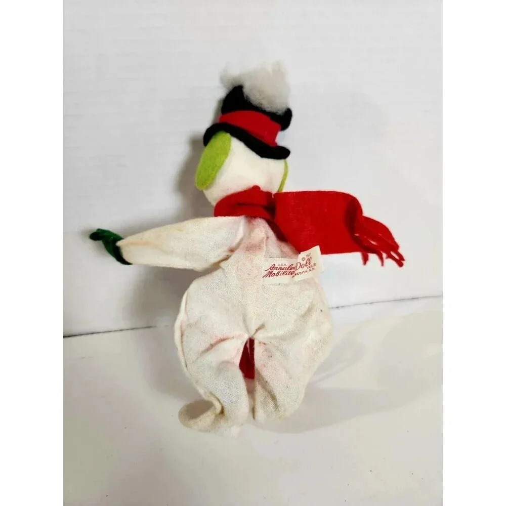 Vintage Annalee Sitting Snowman Figure Mittens Scarf Cute Vintage 1970s - Picture 4 of 7